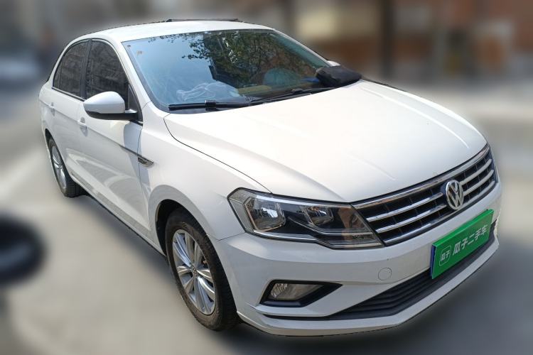 Used Volkswagen Jetta 2017 1.5L Automatic Fashion Model Front Right 45 Deg