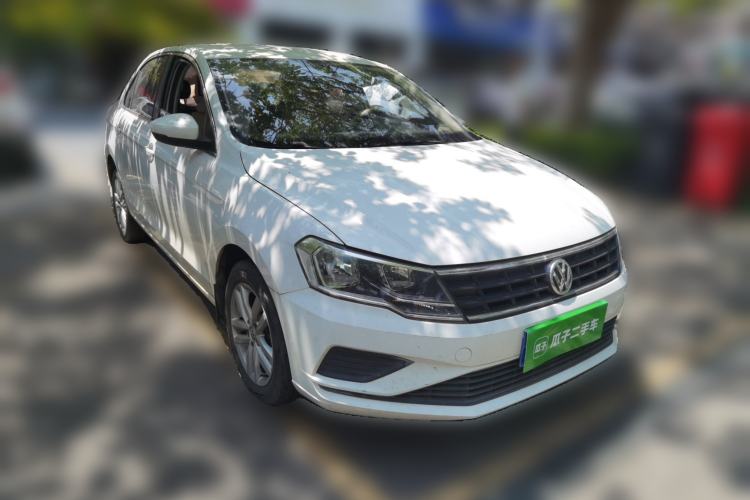 Used Volkswagen Jetta 2017 1.5L Automatic Fashion Model Front Right 45 Deg