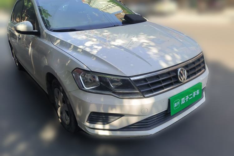 Used Volkswagen Jetta 2017 1.5L Automatic Fashion Model Front Right 45 Deg