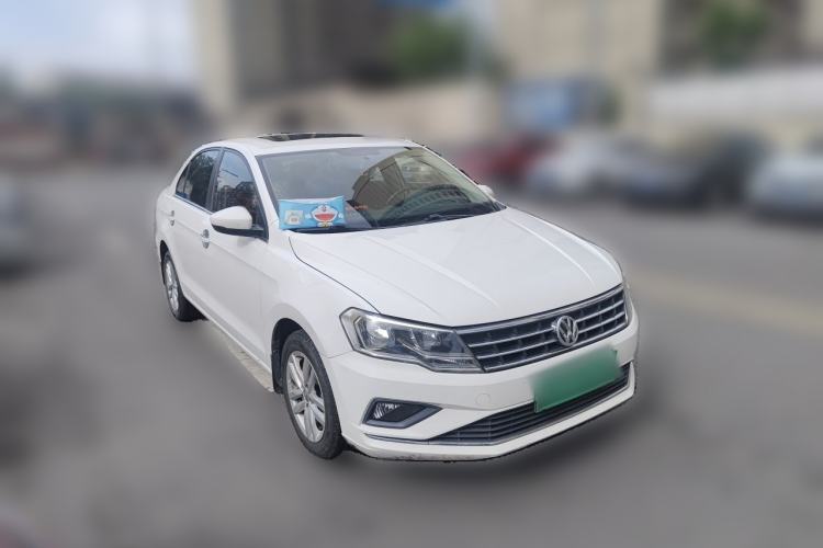 Used Volkswagen Jetta 2017 1.5L Automatic Comfort Model Front Right 45 Deg