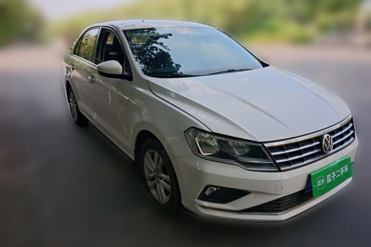 Used Volkswagen Jetta 2017 1.5L Automatic Comfort Model Front Right 45 Deg