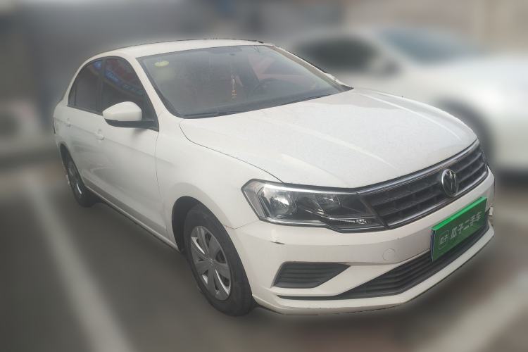 Used Volkswagen Jetta 2017 1.4L Manual Fashion Edition Front Right 45 Deg