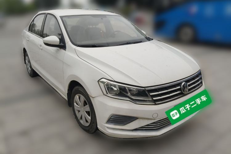 Used Volkswagen Jetta 2017 1.5L Automatic Fashion Model Front Right 45 Deg