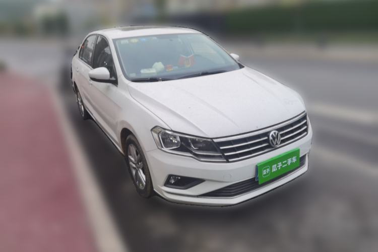 Used Volkswagen Jetta 2017 1.5L Automatic Comfort Model Front Right 45 Deg