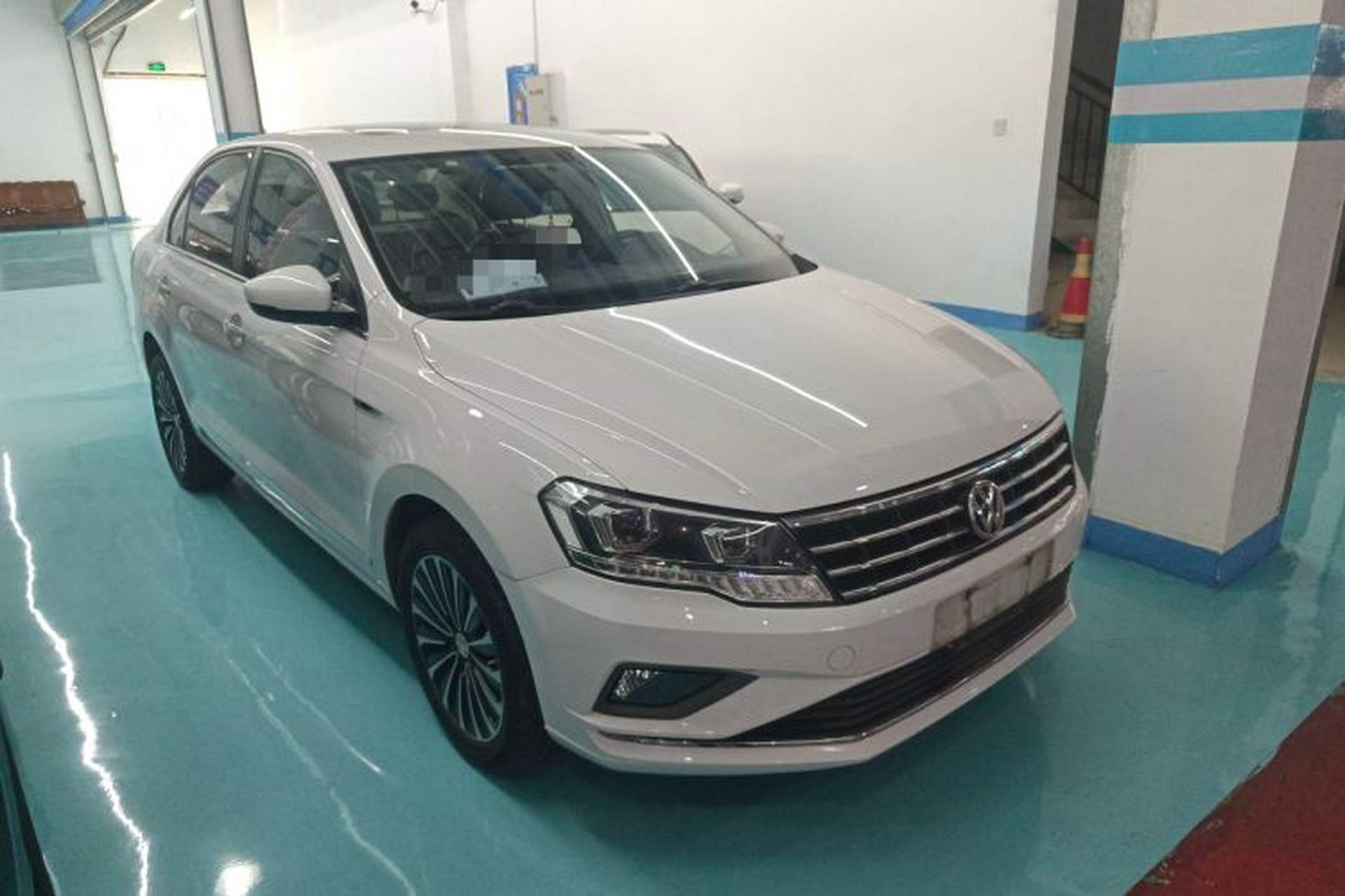 Used Volkswagen Jetta 2017 1.5L Automatic Comfort Model Front Right 45 Deg