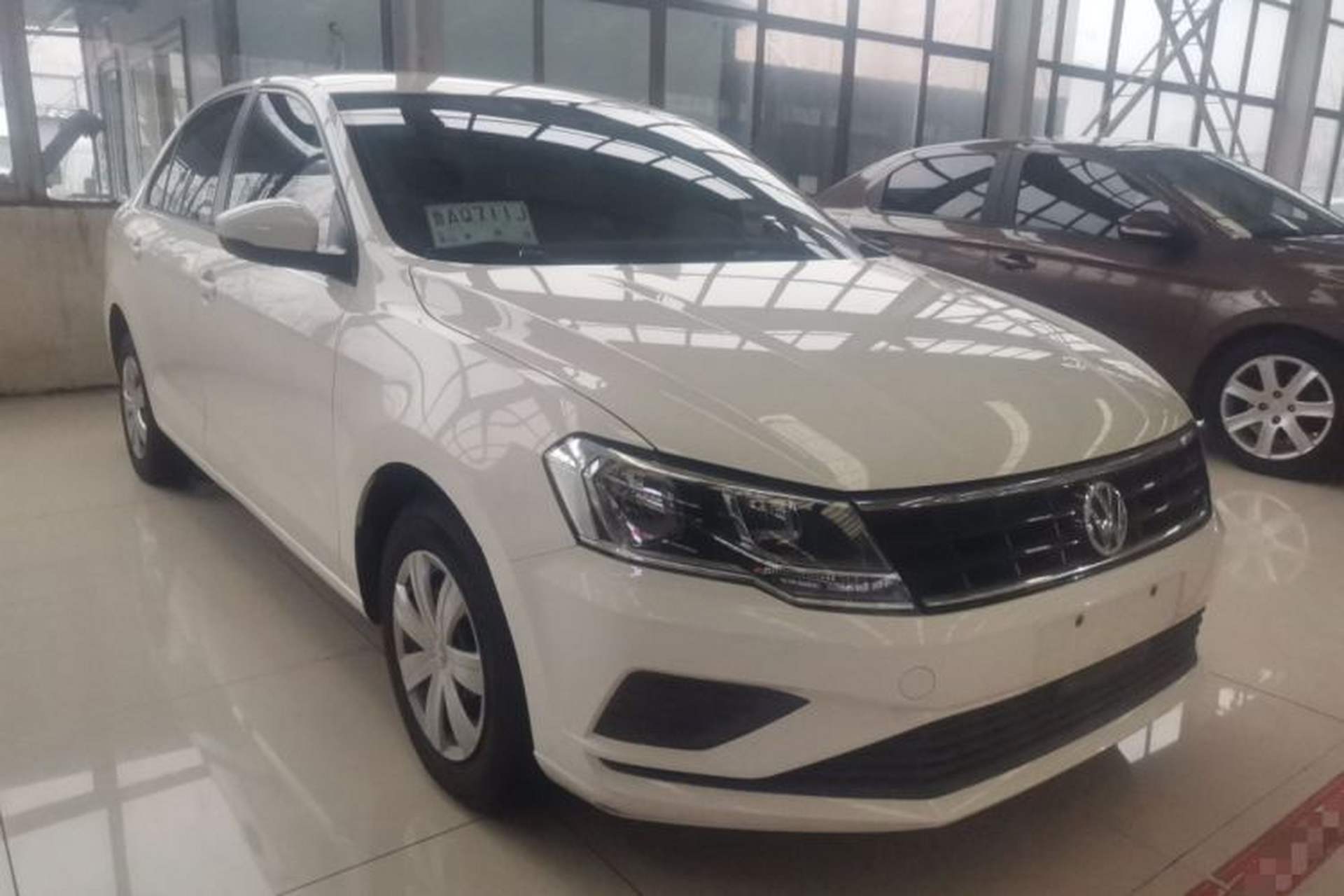 Used Volkswagen Jetta 2017 1.5L Manual Fashion Edition Front Right 45 Deg