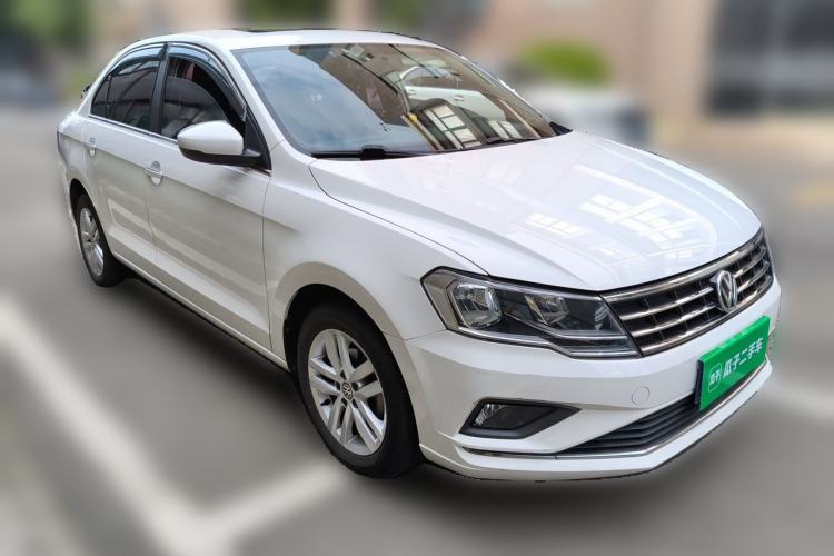 Used Volkswagen Jetta 2017 1.5L Automatic Comfort Model Front Right 45 Deg