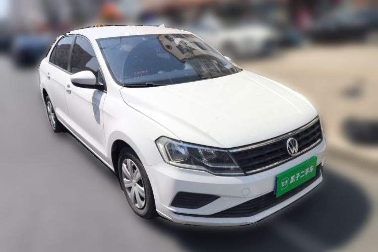Used Volkswagen Jetta 2017 1.5L Automatic Fashion Model Front Right 45 Deg