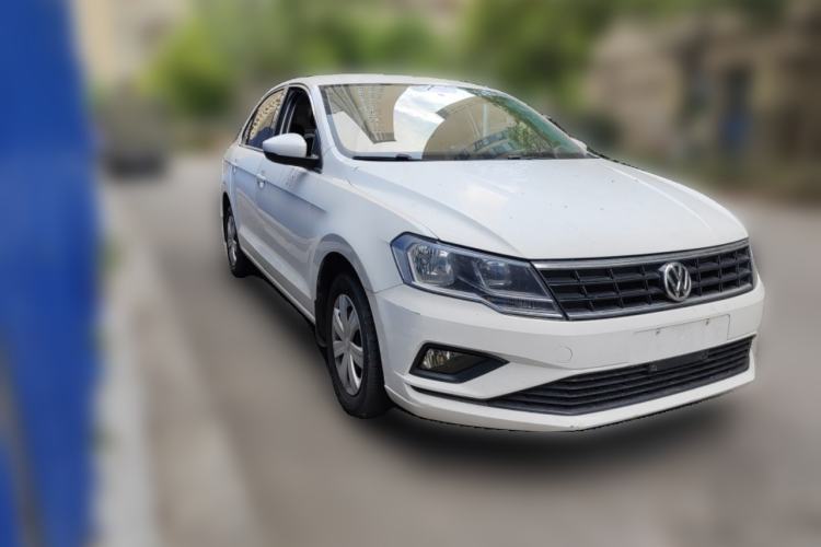 Used Volkswagen Jetta 2017 1.5L Automatic Fashion Model Front Right 45 Deg