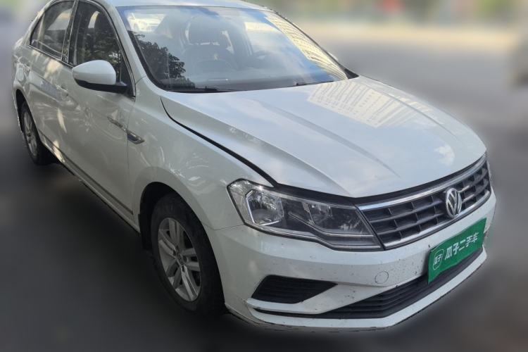 Used Volkswagen Jetta 2017 1.5L Automatic Fashion Model Front Right 45 Deg