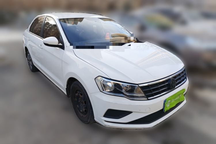 Used Volkswagen Jetta 2017 1.5L Manual Fashion Edition Front Right 45 Deg