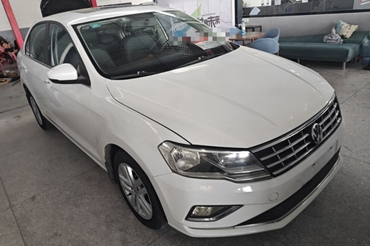 Used Volkswagen Jetta 2017 1.5L Automatic Comfort Model Front Right 45 Deg