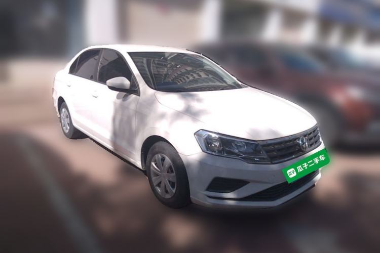 Used Volkswagen Jetta 2017 1.4L Manual Fashion Edition Front Right 45 Deg