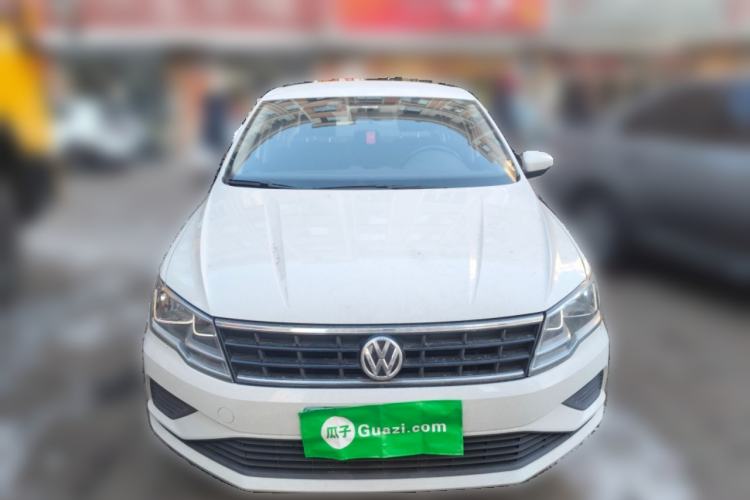 Used Volkswagen Jetta 2017 1.4L Manual Fashion Edition Front