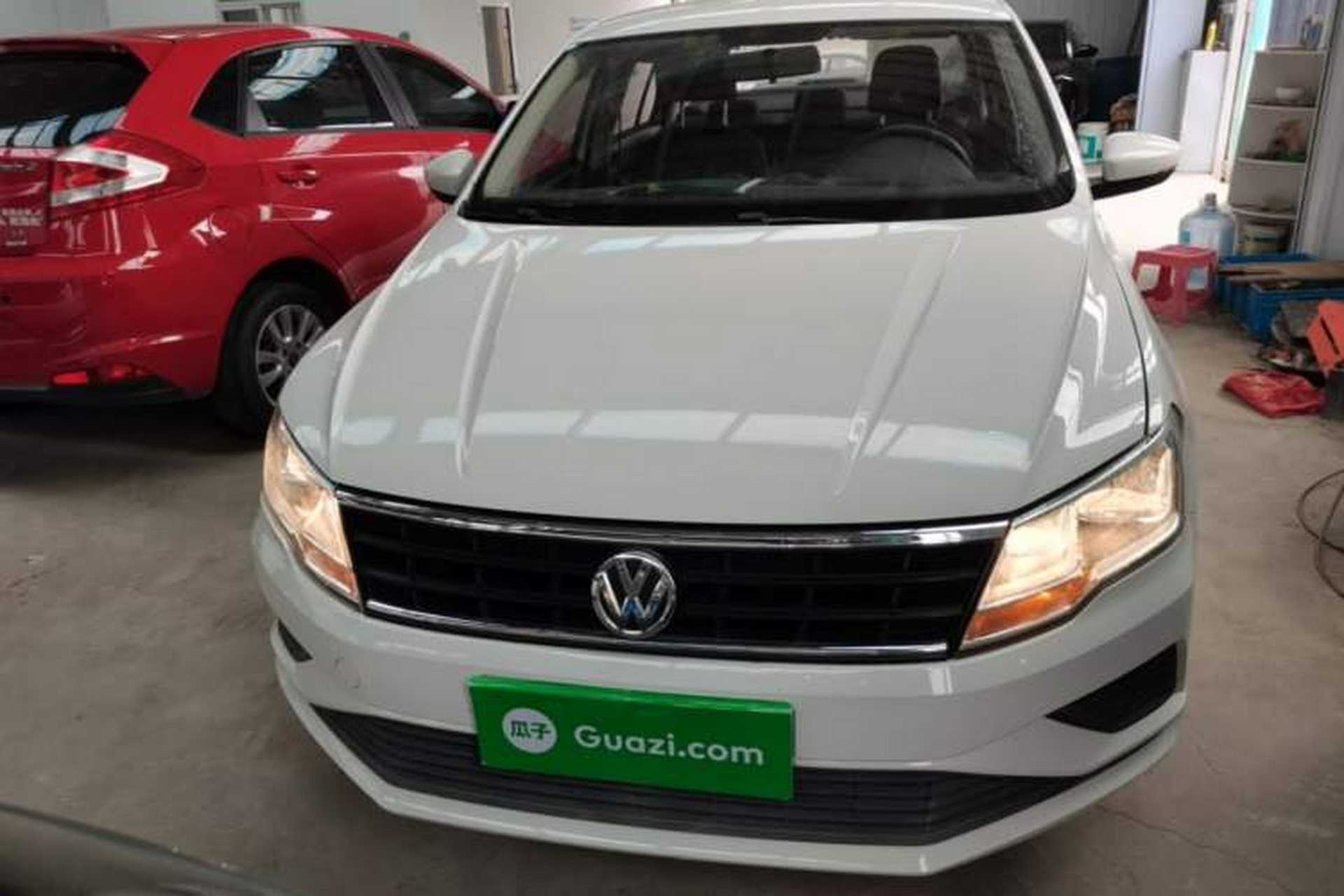 Used Volkswagen Jetta 2017 1.4L Manual Fashion Edition Front