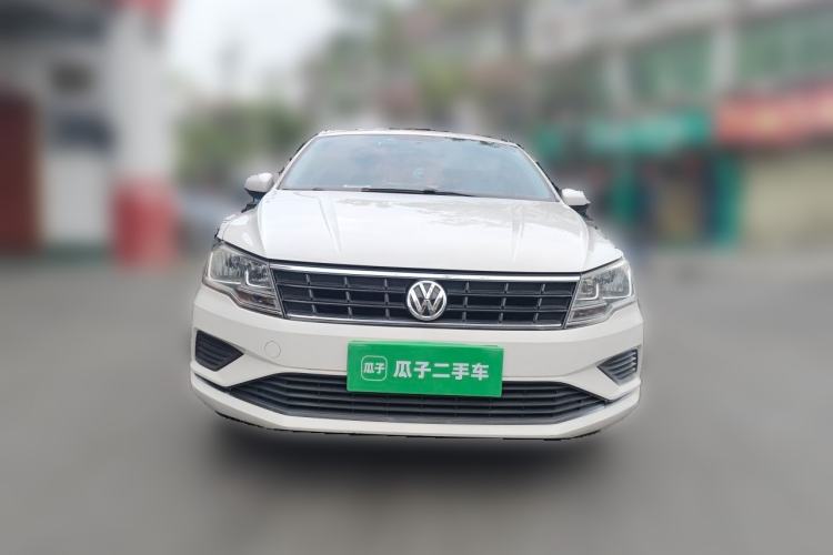 Used Volkswagen Jetta 2017 1.4L Manual Fashion Edition Front