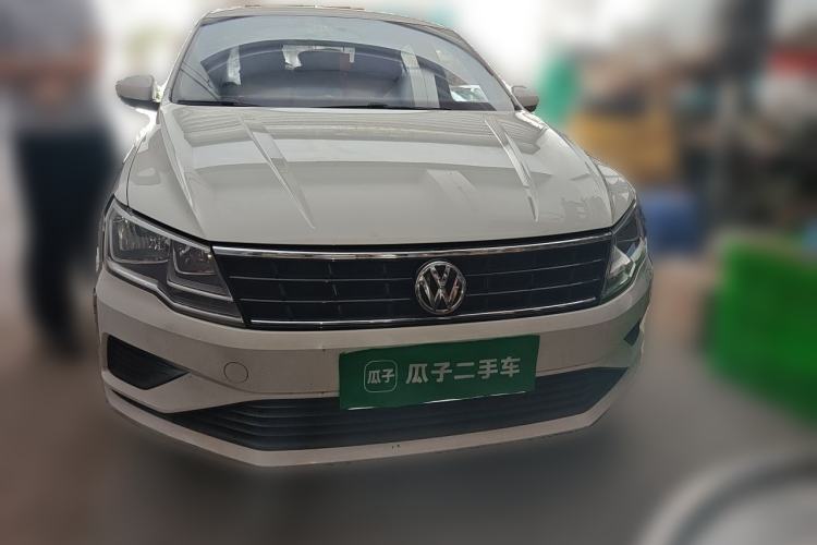 Used Volkswagen Jetta 2017 1.4L Manual Fashion Edition Front