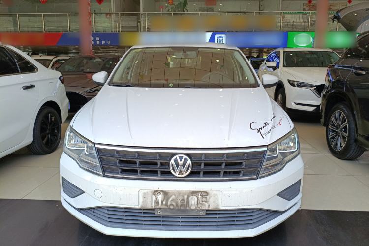 Used Volkswagen Jetta 2017 1.4L Manual Fashion Edition Front