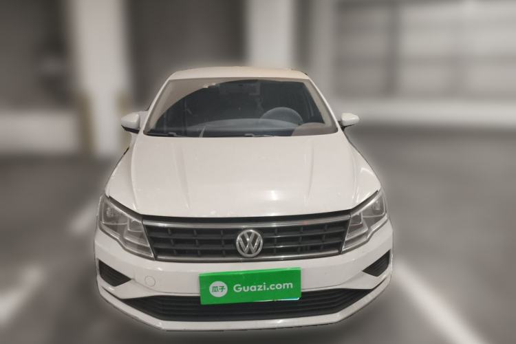 Used Volkswagen Jetta 2017 1.4L Manual Fashion Edition Front
