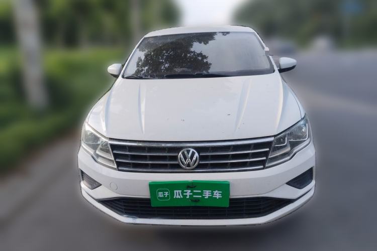 Used Volkswagen Jetta 2017 1.4L Manual Fashion Edition Front
