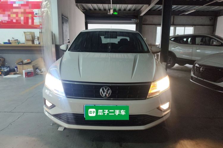 Used Volkswagen Jetta 2017 1.4L Manual Fashion Edition Front
