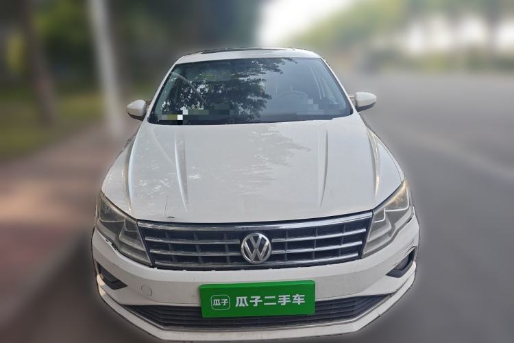 Used Volkswagen Jetta 2017 1.4L Manual Comfort Model Front