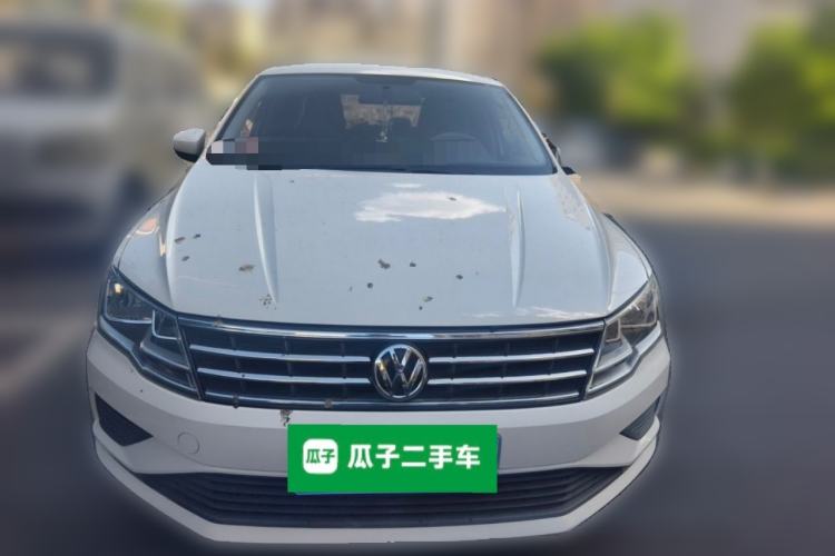 Used Volkswagen Jetta 2017 1.4L Manual Fashion Edition Front