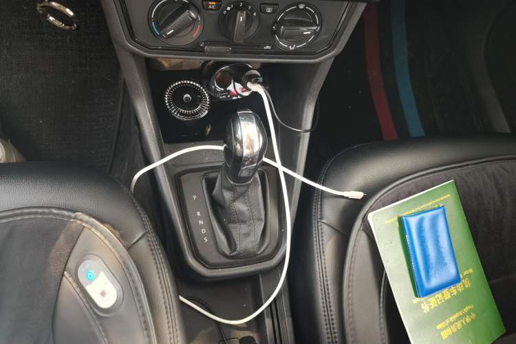 Used Volkswagen Jetta 2017 1.5L Automatic Fashion Model Gear Lever