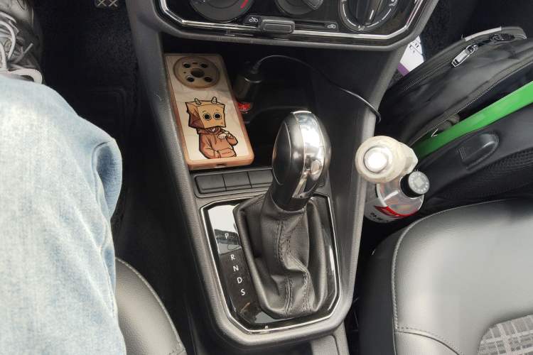 Used Volkswagen Jetta 2017 1.5L Automatic Comfort Model Gear Lever