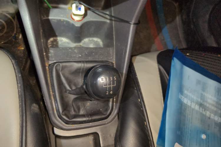 Used Volkswagen Jetta 2017 1.4L Manual Fashion Edition Gear Lever