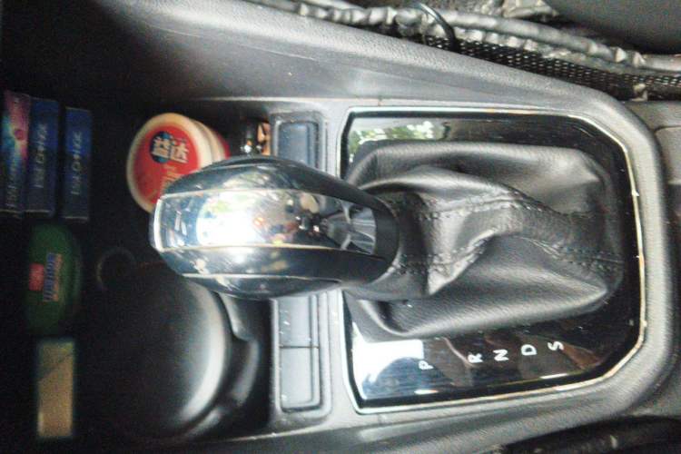 Used Volkswagen Jetta 2017 1.5L Automatic Comfort Model Gear Lever