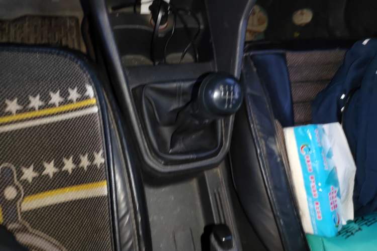 Used Volkswagen Jetta 2017 1.4L Manual Fashion Edition Gear Lever