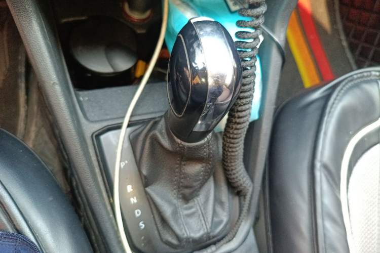 Used Volkswagen Jetta 2017 1.5L Automatic Fashion Model Gear Lever
