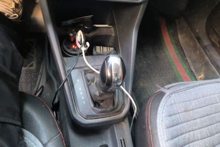 Used Volkswagen Jetta 2017 1.5L Automatic Fashion Model Gear Lever