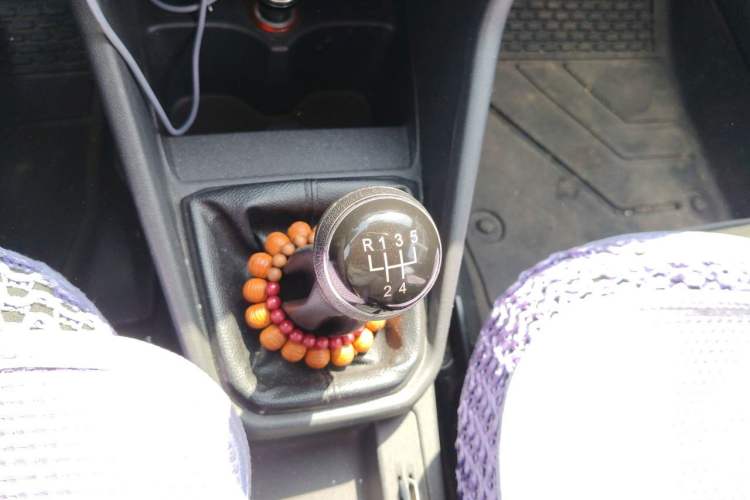 Used Volkswagen Jetta 2017 1.4L Manual Fashion Edition Gear Lever