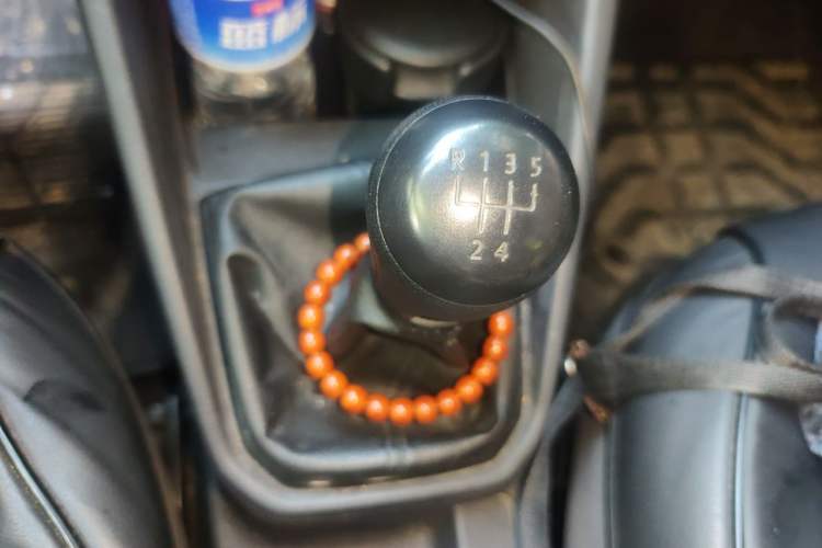 Used Volkswagen Jetta 2017 1.4L Manual Fashion Edition Gear Lever