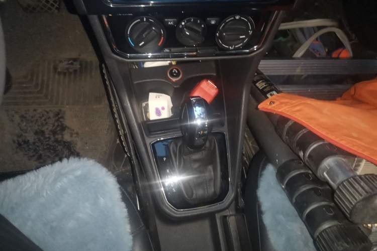Used Volkswagen Jetta 2017 1.5L Automatic Comfort Model Gear Lever