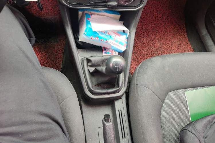 Used Volkswagen Jetta 2017 1.4L Manual Fashion Edition Gear Lever