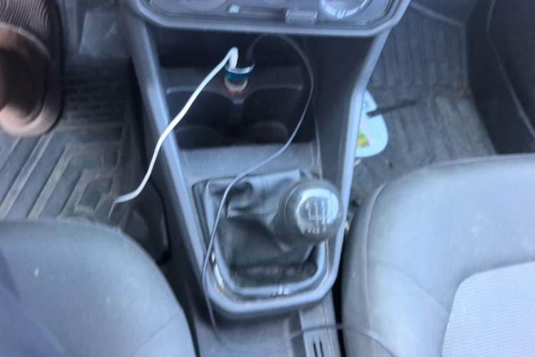 Used Volkswagen Jetta 2017 1.4L Manual Fashion Edition Gear Lever