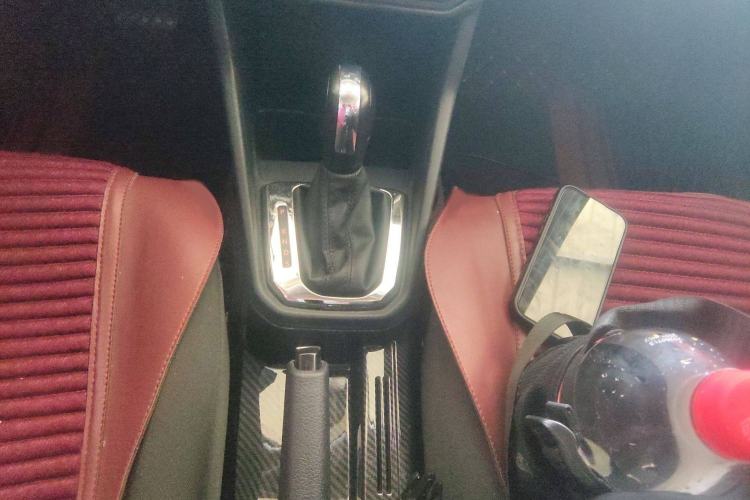 Used Volkswagen Jetta 2017 1.5L Automatic Fashion Model Gear Lever