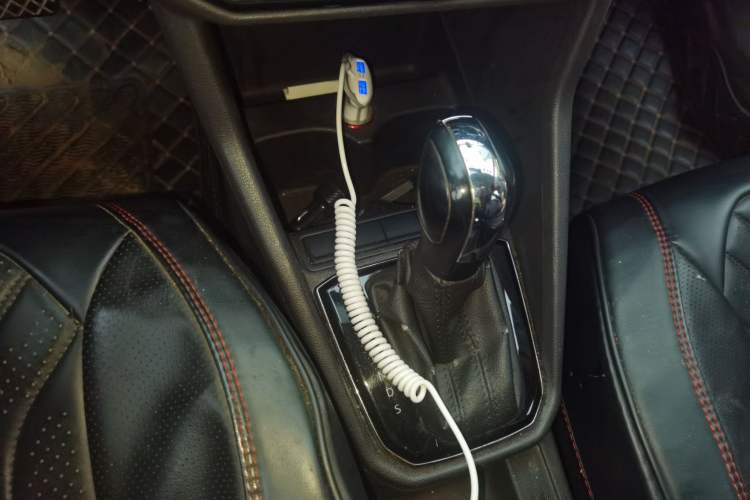 Used Volkswagen Jetta 2017 1.5L Automatic Comfort Model Gear Lever