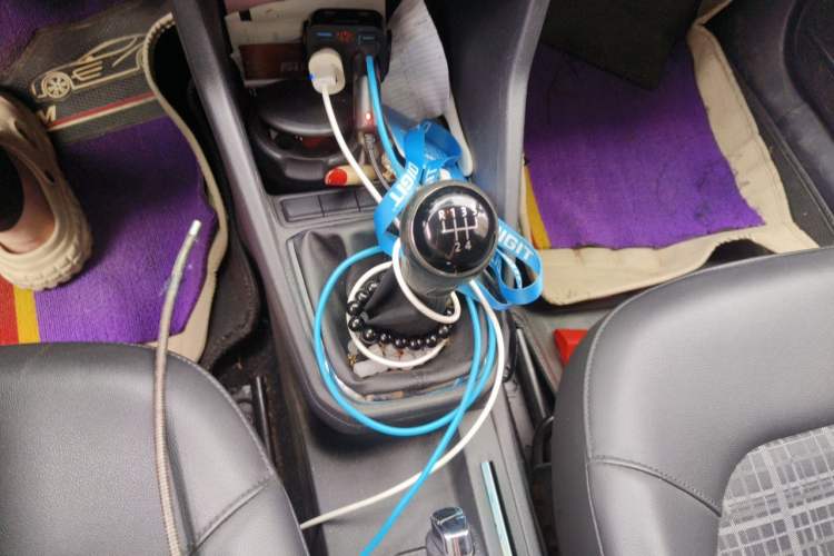 Used Volkswagen Jetta 2017 1.5L Manual Comfort Model Gear Lever