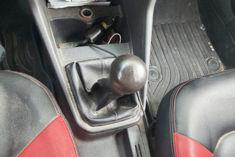 Used Volkswagen Jetta 2017 1.4L Manual Fashion Edition Gear Lever