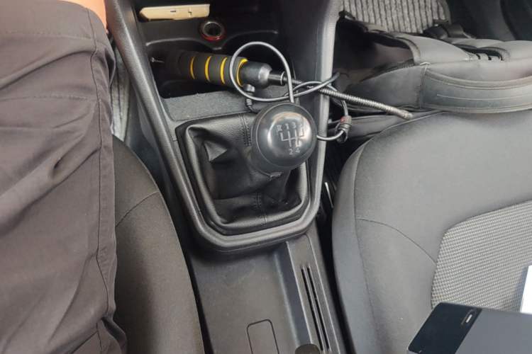 Used Volkswagen Jetta 2017 1.5L Manual Fashion Edition Gear Lever