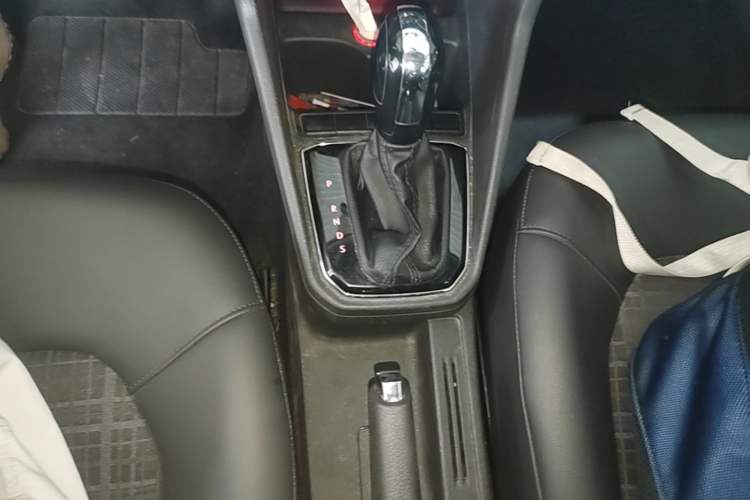 Used Volkswagen Jetta 2017 1.5L Automatic Comfort Model Gear Lever