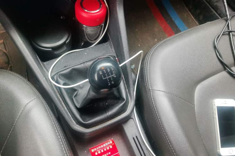 Used Volkswagen Jetta 2017 1.5L Manual Fashion Edition Gear Lever
