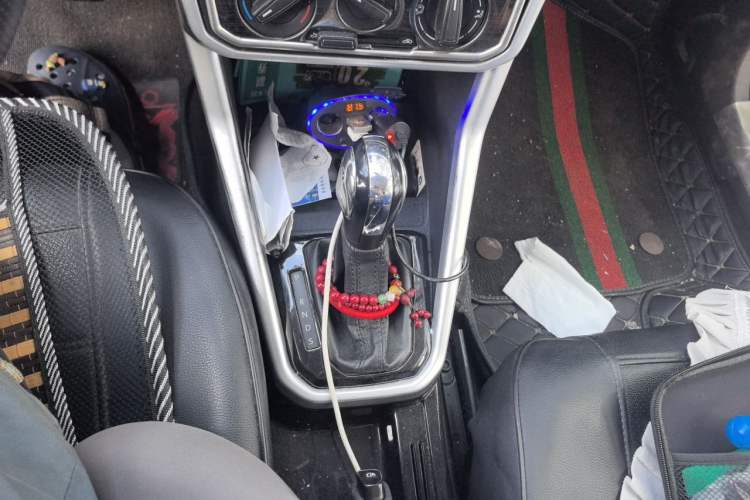 Used Volkswagen Jetta 2017 1.5L Automatic Fashion Model Gear Lever