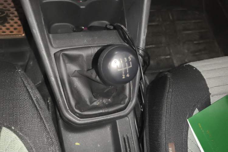 Used Volkswagen Jetta 2017 1.4L Manual Fashion Edition Gear Lever