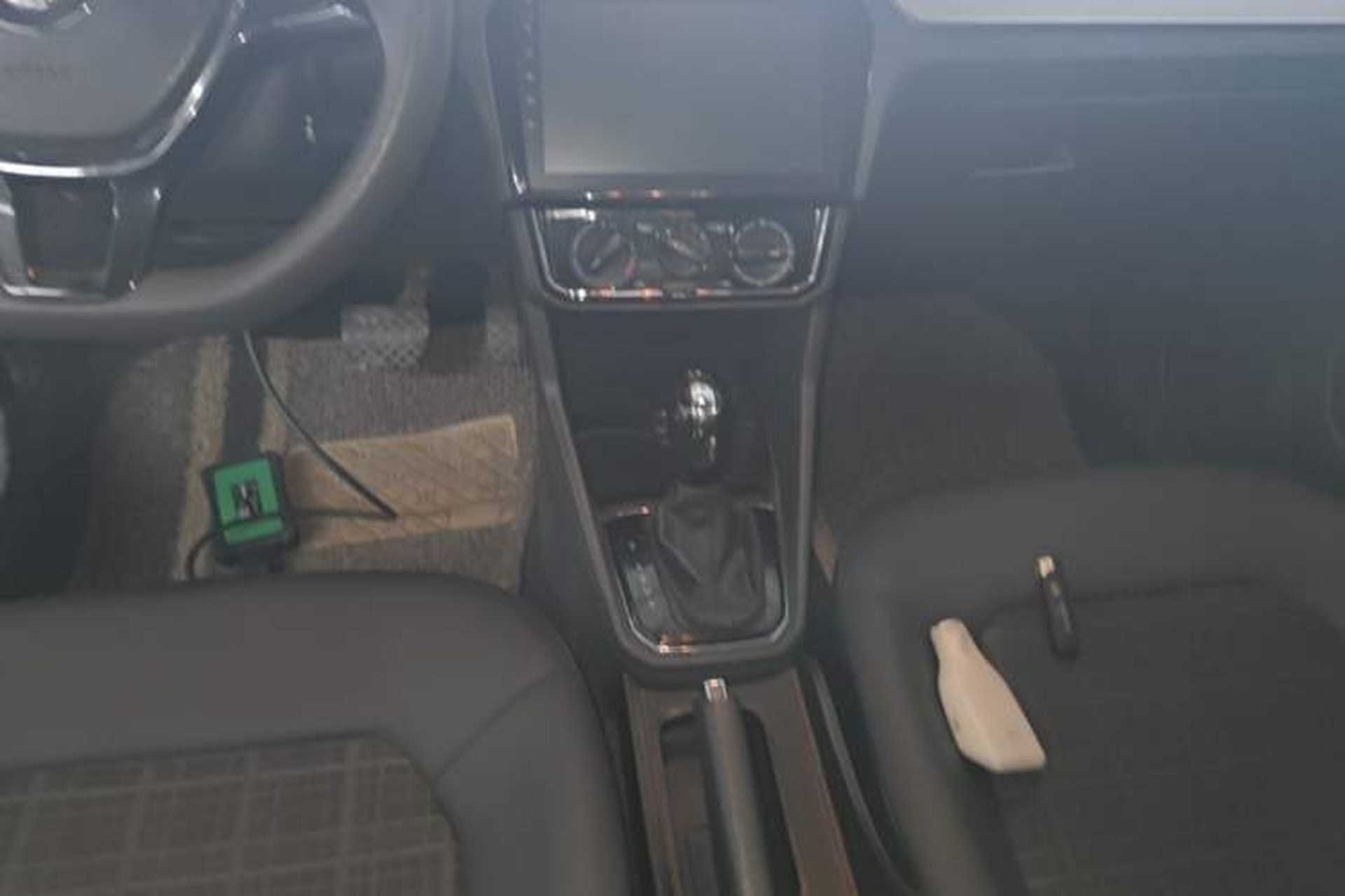 Used Volkswagen Jetta 2017 1.5L Automatic Comfort Model Gear Lever