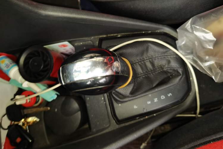 Used Volkswagen Jetta 2017 1.5L Automatic Fashion Model Gear Lever